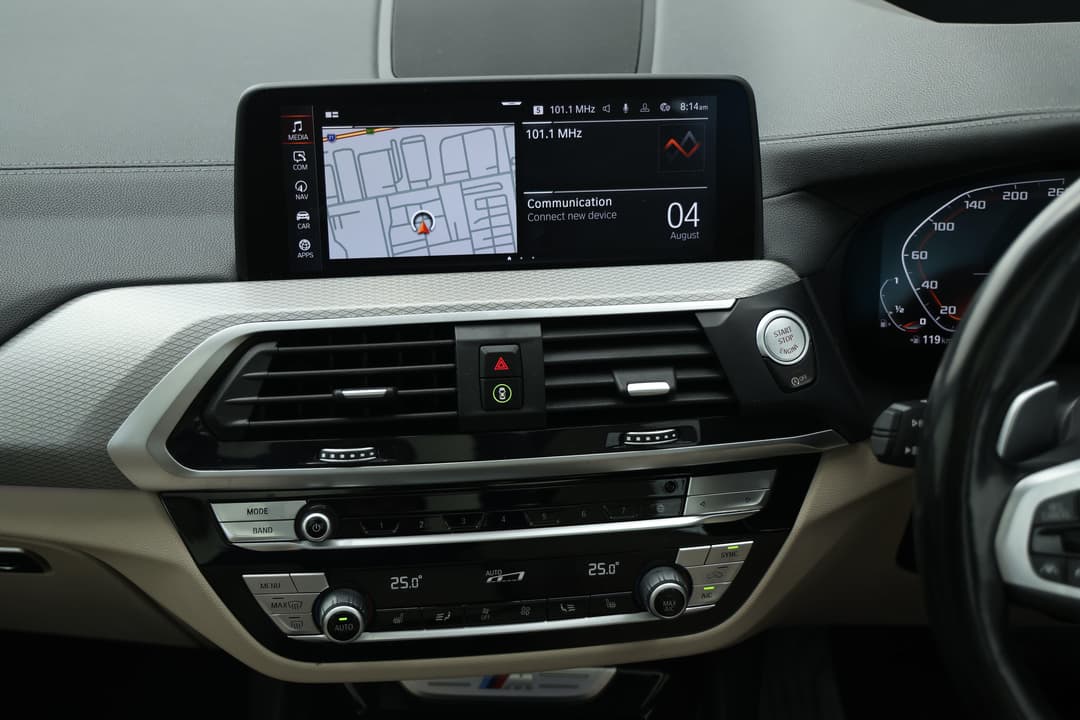 2021 BMW X3 M40i, Automatic, 57473 km, Center Console