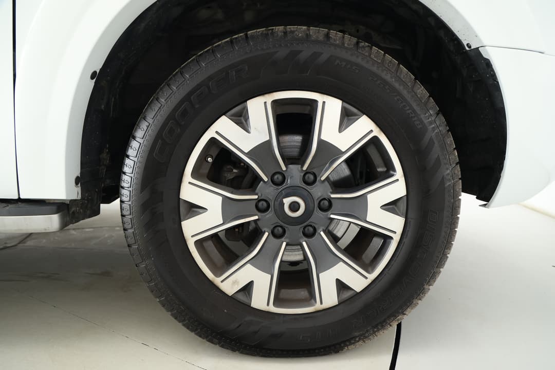 2023 GWM Ute Cannon-l (4x4), Automatic, 56601 km, Right Front Wheel