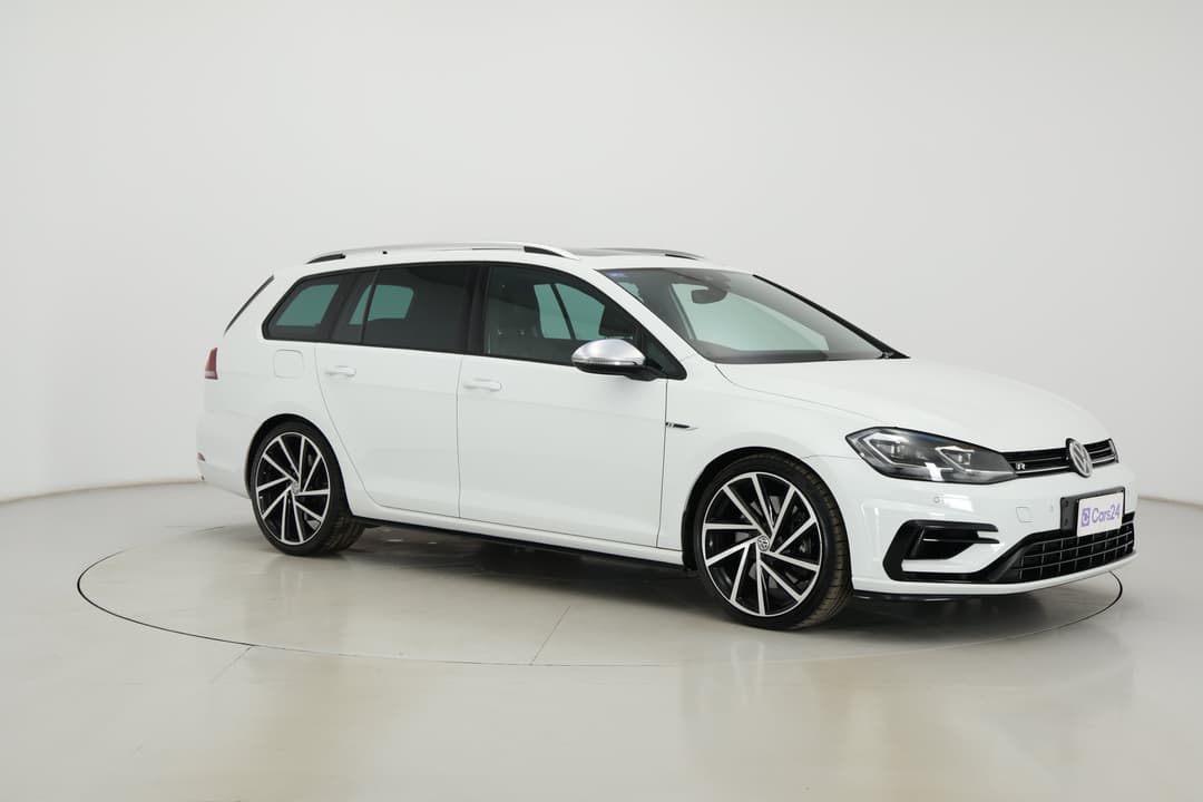 2018 Volkswagen Golf R, Automatic, 102709 km, Right Front Diagonal (45- Degree) View