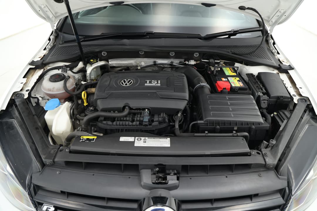2018 Volkswagen Golf R, Automatic, 102709 km, Open Bonnet (Engine)