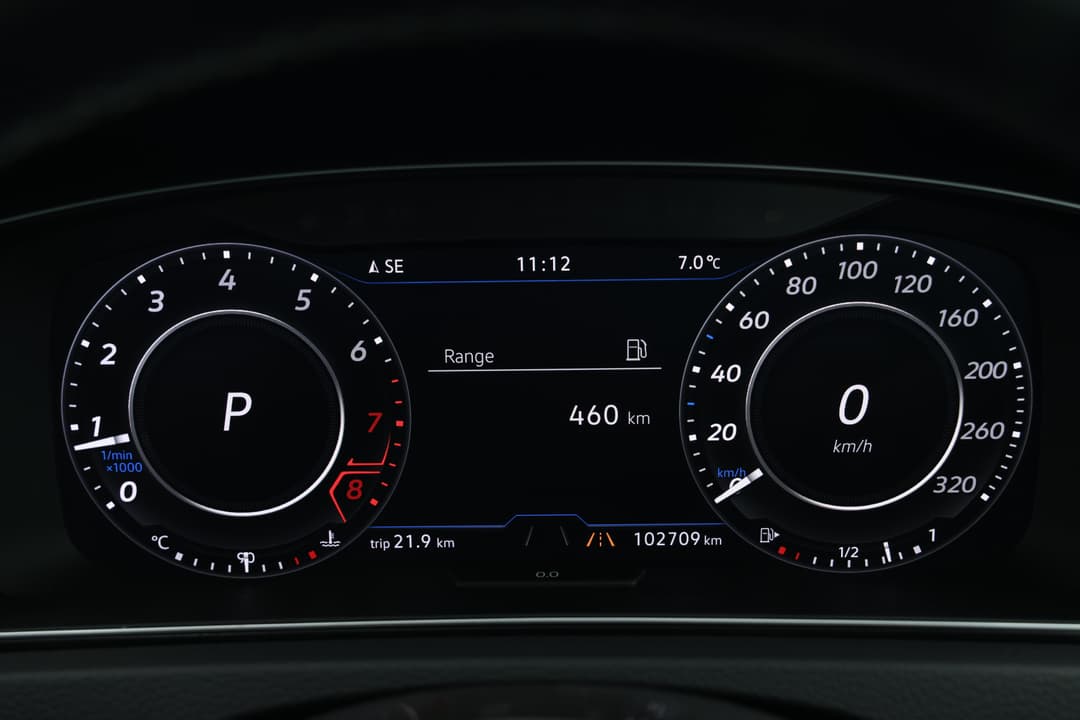 2018 Volkswagen Golf R, Automatic, 102709 km, Odometer View