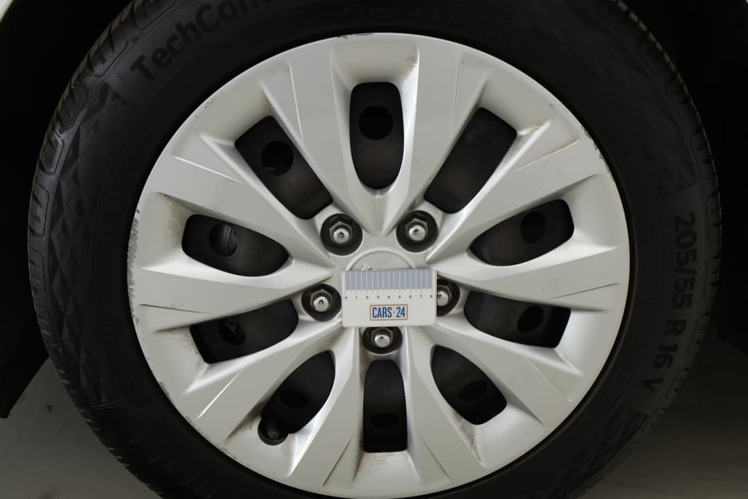 2020 Kia Cerato S, Automatic, 66657 km, Wheels Rim Front RHS Gutter Rash
