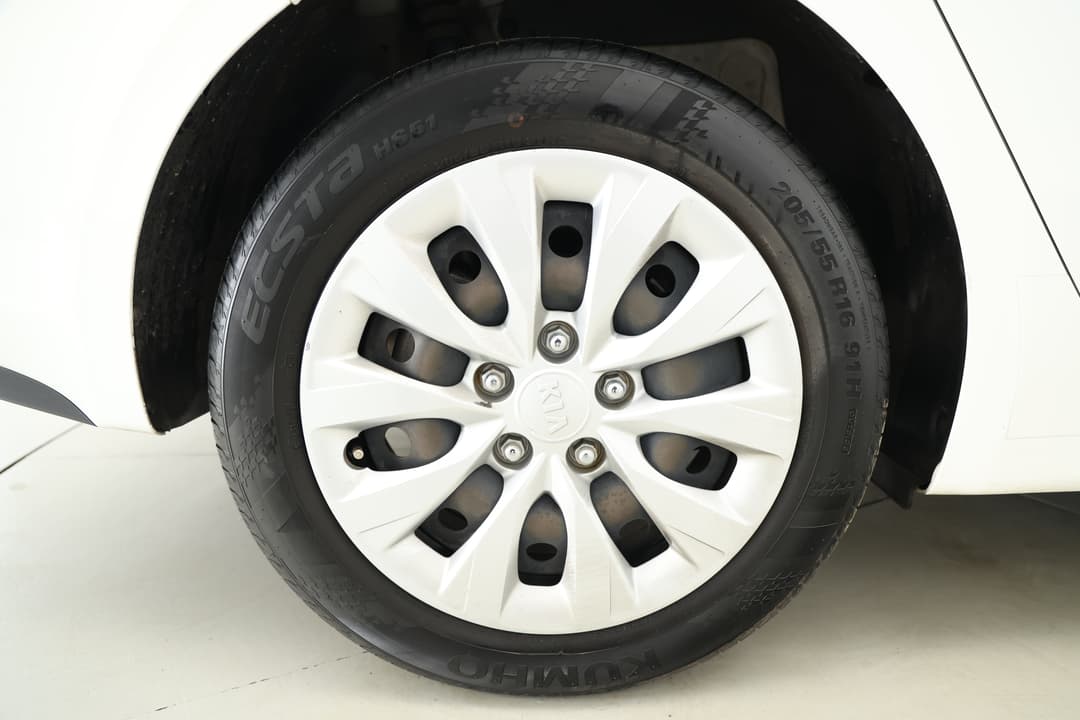 2020 Kia Cerato S, Automatic, 66657 km, Right Rear Wheel