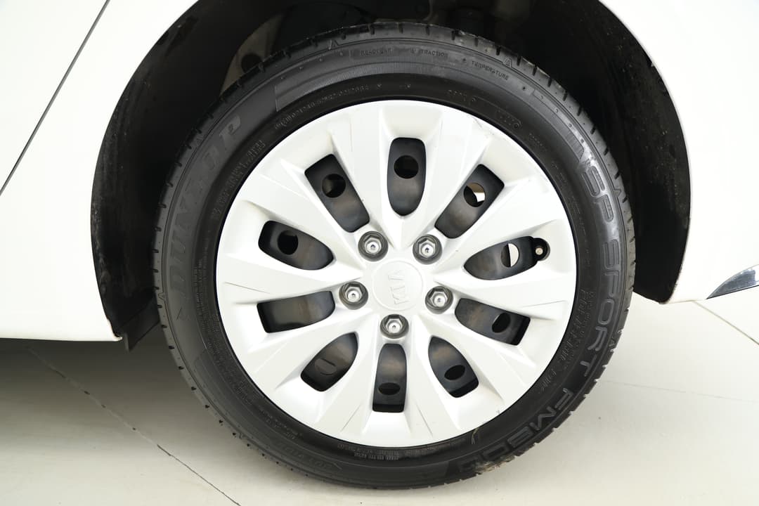 2020 Kia Cerato S, Automatic, 66657 km, Left Rear Wheel