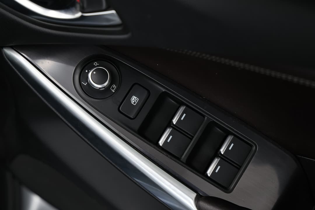 2015 Mazda 6 Atenza, Automatic, 112606 km, Drivers Side Door Panel Controls