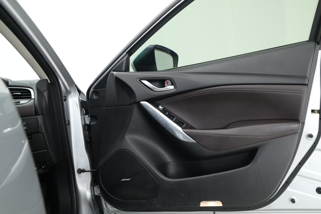 2015 Mazda 6 Atenza, Automatic, 112606 km, Speaker View