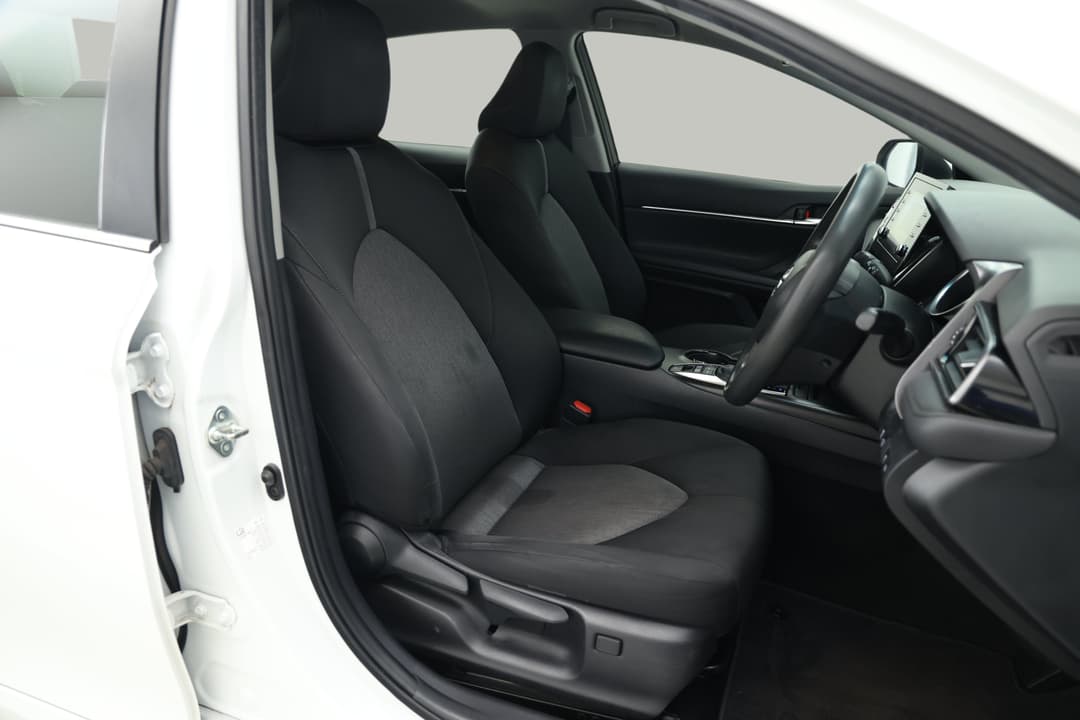 2022 Toyota Camry Ascent Hybrid, Automatic, 83762 km, Right Side Front Door Cabin View