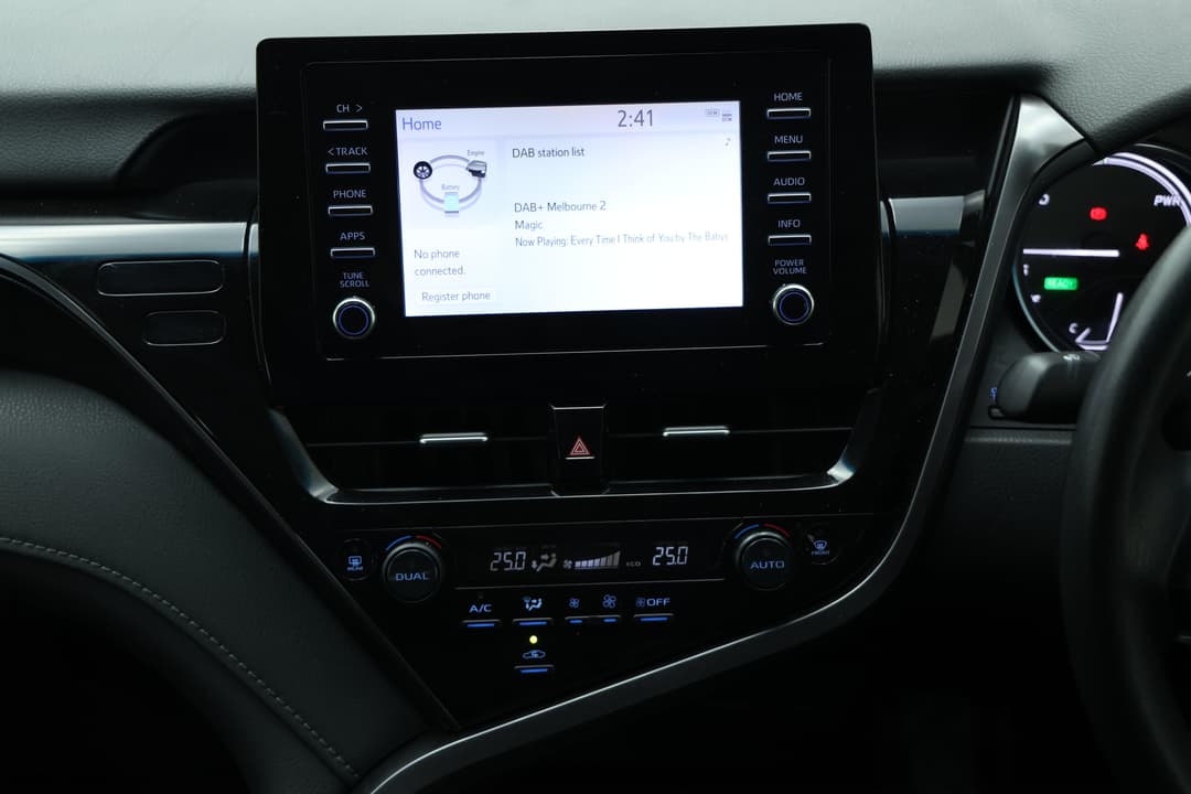 2022 Toyota Camry Ascent Hybrid, Automatic, 83762 km, Center Console