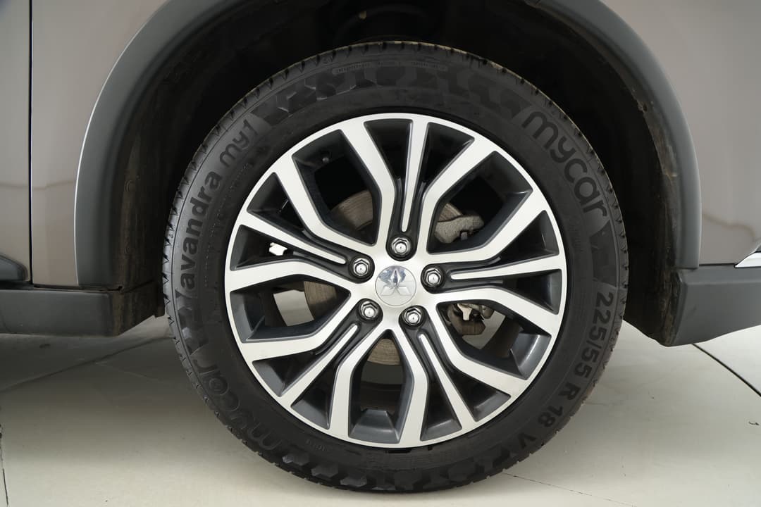 2017 Mitsubishi Outlander Ls (4x2), Automatic, 78118 km, Right Front Wheel