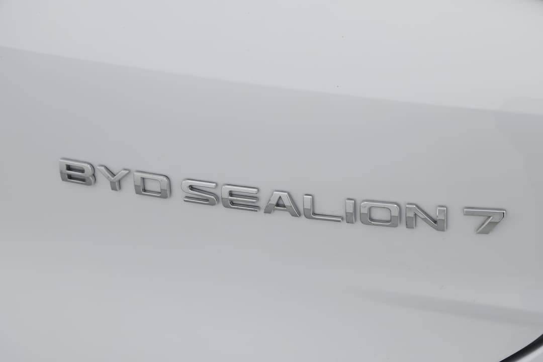 2025 Byd Sealion 7 Premium, Automatic, 9734 km, Badge (Boot Right Side)