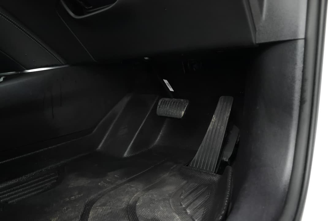 2025 Byd Sealion 7 Premium, Automatic, 9734 km, Pedals and Footmat