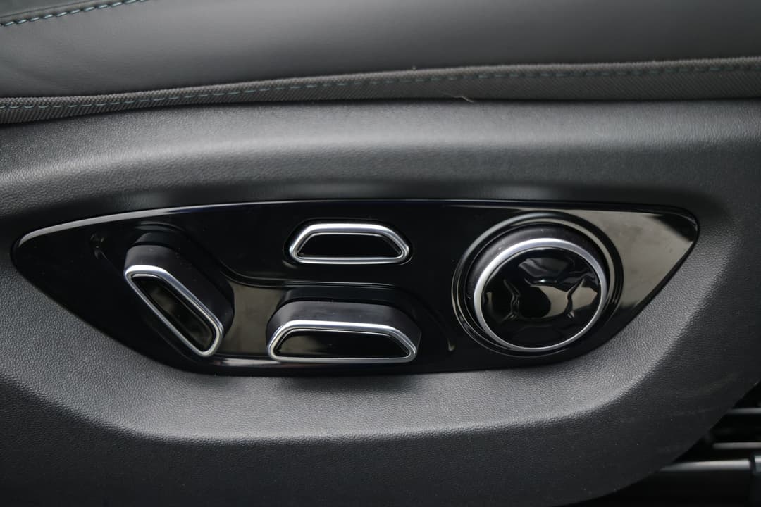 2025 Byd Sealion 7 Premium, Automatic, 9734 km, Drivers Side Adjustment Panel