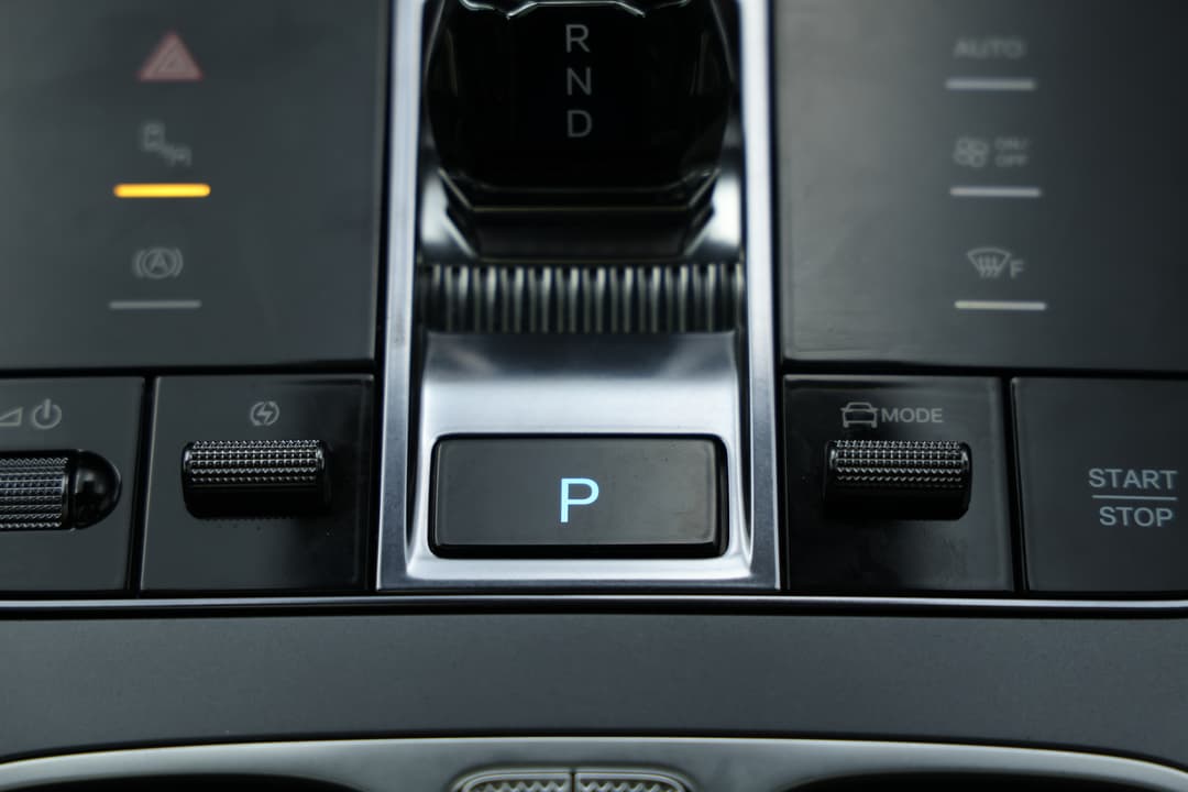 2025 Byd Sealion 7 Premium, Automatic, 9734 km, Handbrake