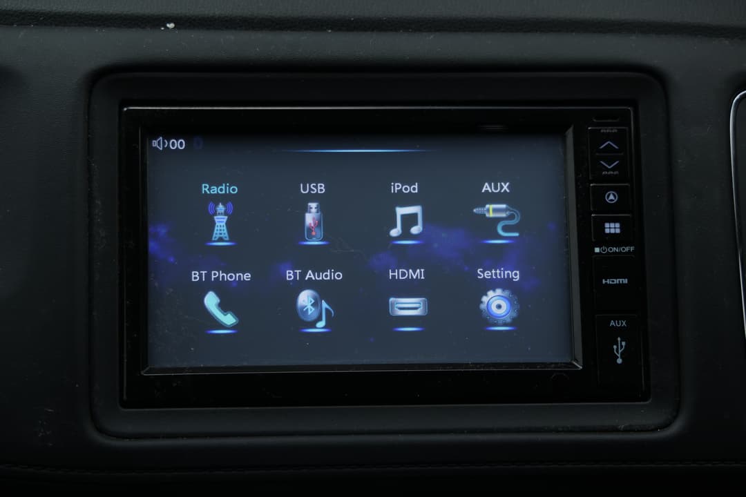 2018 Honda HR-V Vti-s, Automatic, 86935 km, Infotainment System