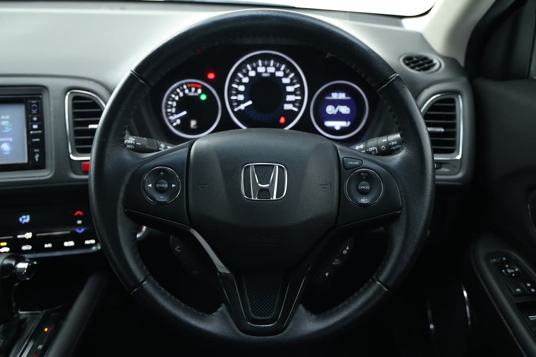 2018 Honda HR-V Vti-s, Automatic, 86935 km, Steering Wheel Close-up