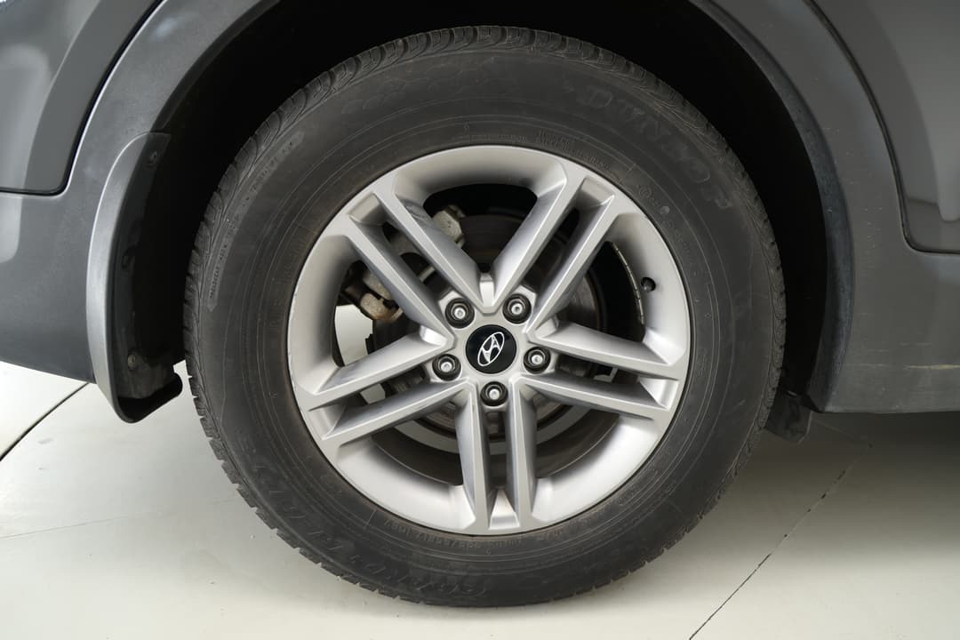2017 Hyundai Santa Fe Active Crdi (4x4), Automatic, 94395 km, Right Rear Wheel