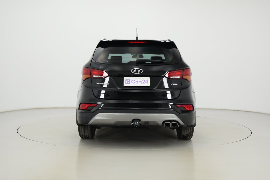 2017 Hyundai Santa Fe Active Crdi (4x4), Automatic, 94395 km, Back/Rear View