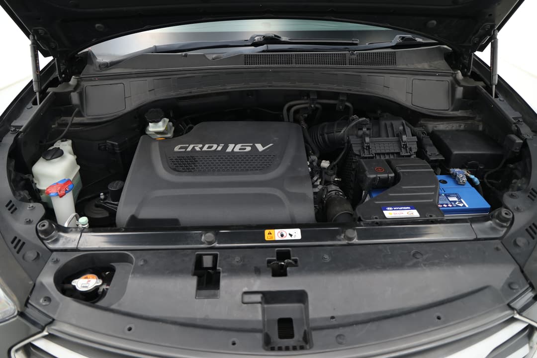 2017 Hyundai Santa Fe Active Crdi (4x4), Automatic, 94395 km, Open Bonnet (Engine)