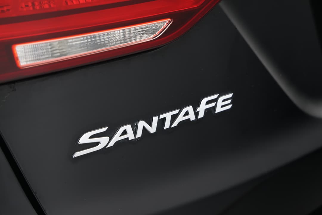 2017 Hyundai Santa Fe Active Crdi (4x4), Automatic, 94395 km, Badge (Boot Left Side)