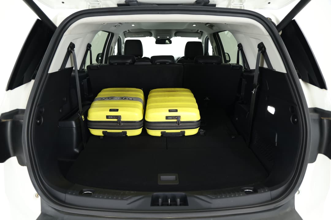 2022 Ford Everest Trend (4x4), Automatic, 39105 km, Boot Inside View with Luggage
