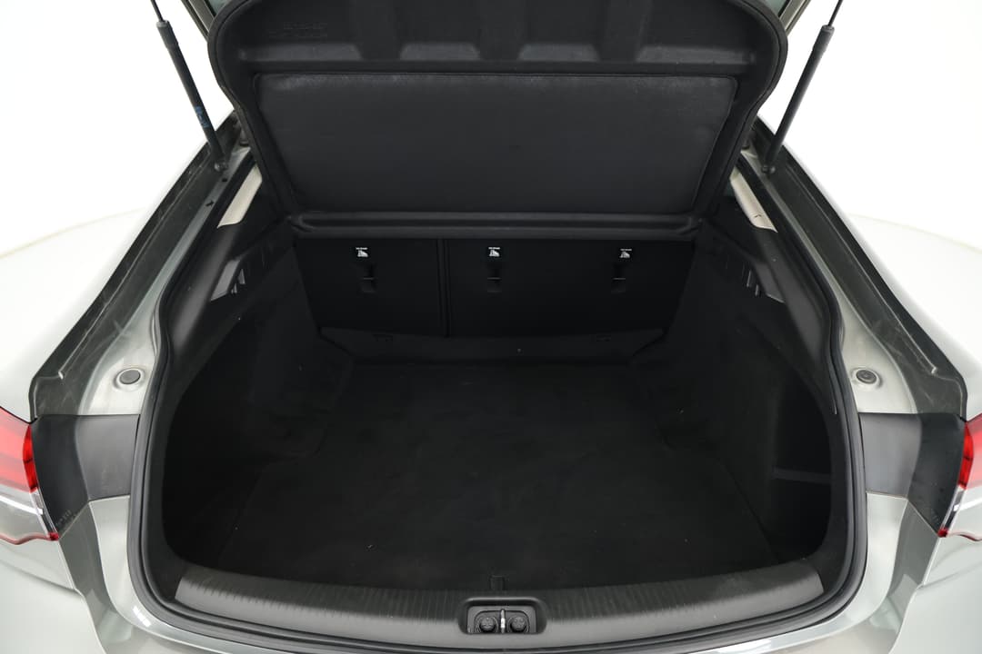 2018 Holden Commodore Lt, Automatic, 81786 km, Boot Inside View