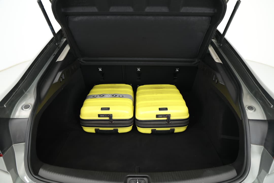 2018 Holden Commodore Lt, Automatic, 81786 km, Boot Inside View with Luggage