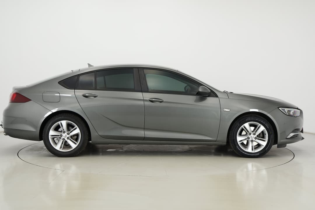 2018 Holden Commodore Lt, Automatic, 81786 km, Right Side View