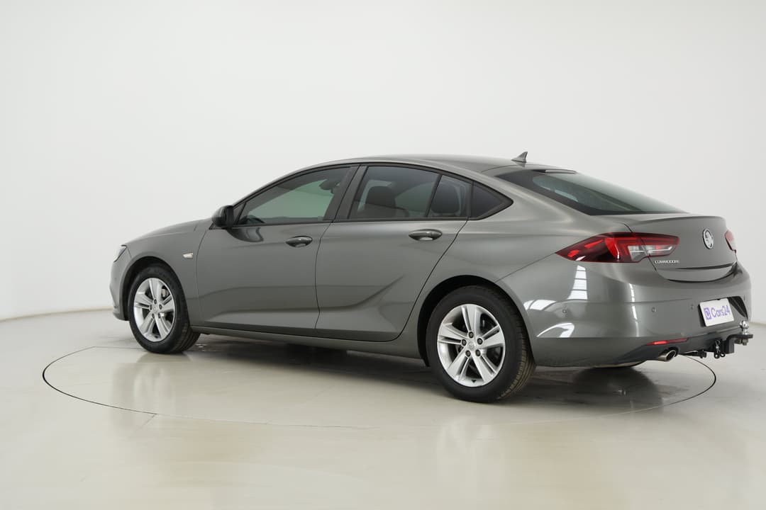 2018 Holden Commodore Lt, Automatic, 81786 km, Left Back Diagonal (45- Degree) View