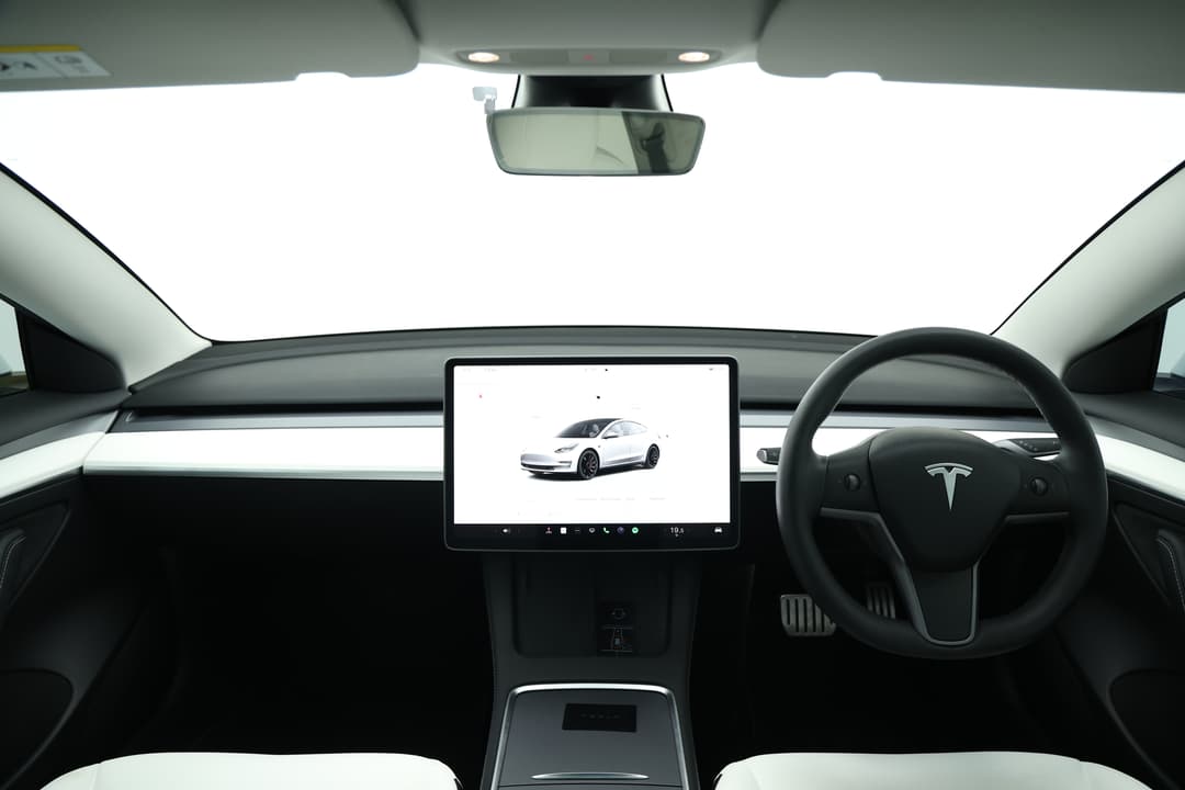 2022 Tesla Model 3 Performance, Automatic, 37333 km, Dashboard View