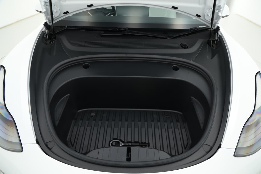 2022 Tesla Model 3 Performance, Automatic, 37333 km, Open Bonnet (Engine)
