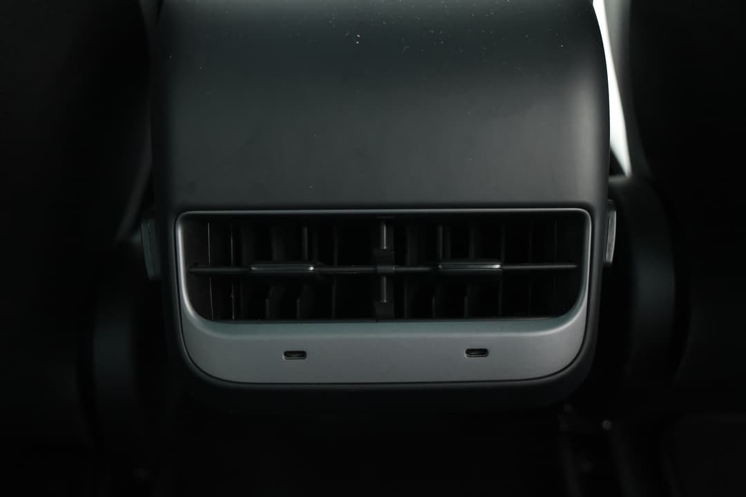 2022 Tesla Model 3 Performance, Automatic, 37333 km, Rear A/C Vent