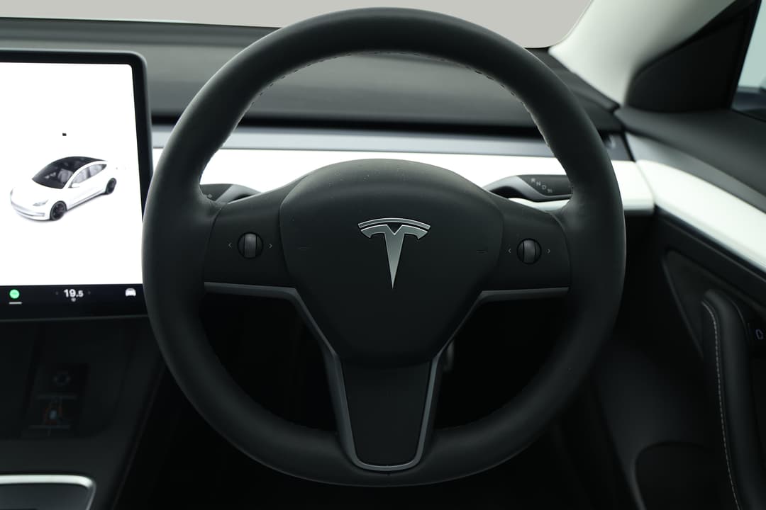 2022 Tesla Model 3 Performance, Automatic, 37333 km, Steering Wheel Close-up