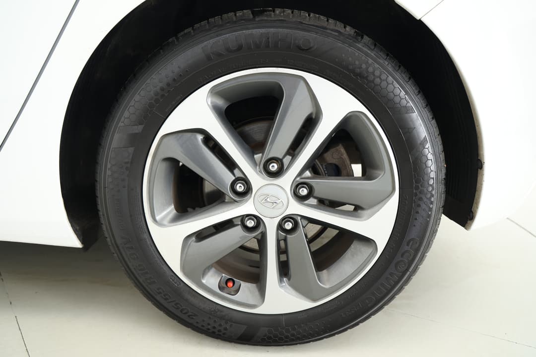 2016 Hyundai i30 Active X, Automatic, 63391 km, Left Rear Wheel