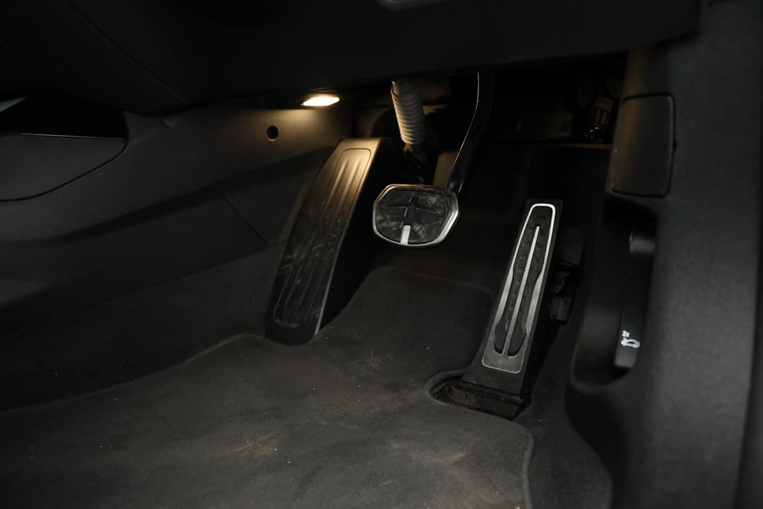 2021 BMW 2 20i M Sport Gran Coupe, Automatic, 57263 km, Pedals and Footmat