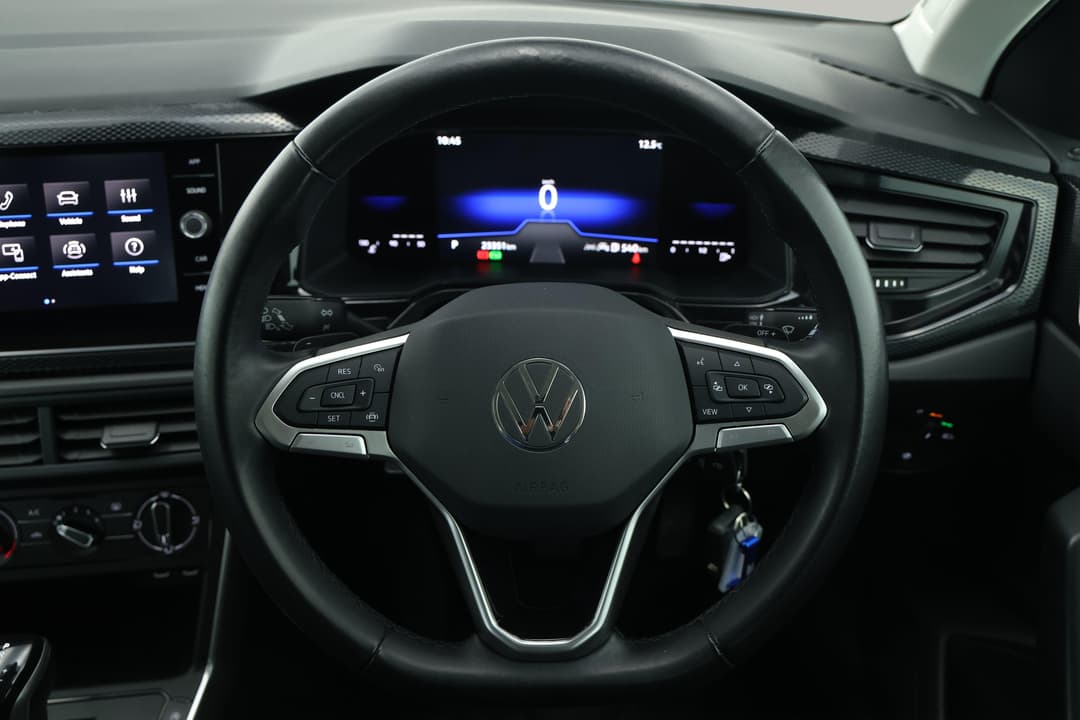 2024 Volkswagen Polo Life, Automatic, 23351 km, Steering Wheel Close-up