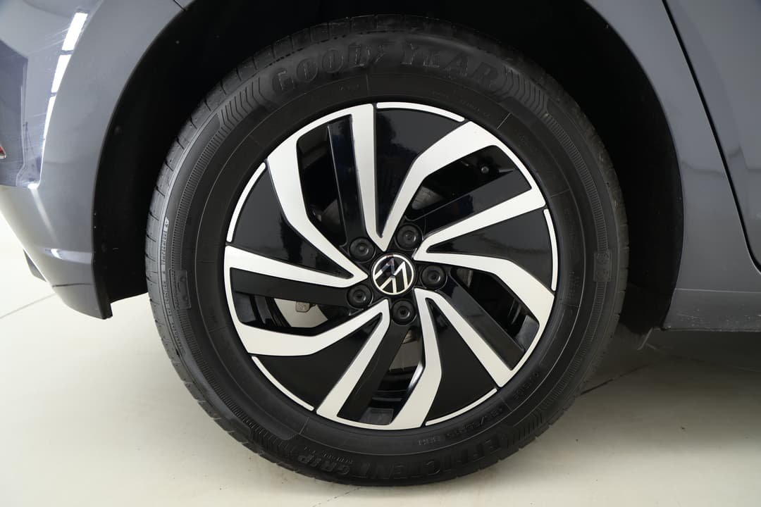 2024 Volkswagen Polo Life, Automatic, 23351 km, Right Rear Wheel