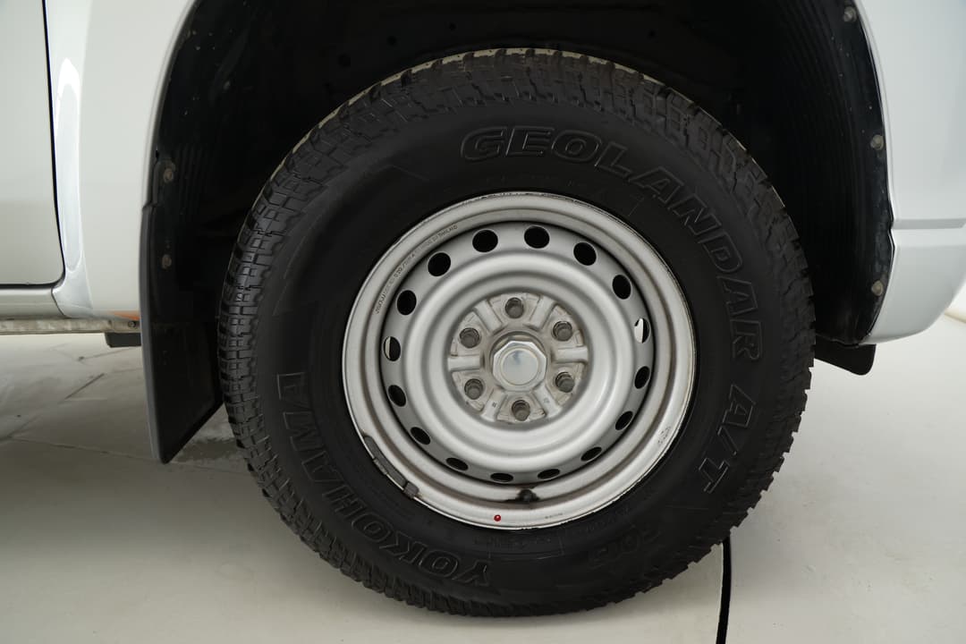 2020 Mitsubishi Triton Glx (4x4), Manual, 154745 km, Right Front Wheel