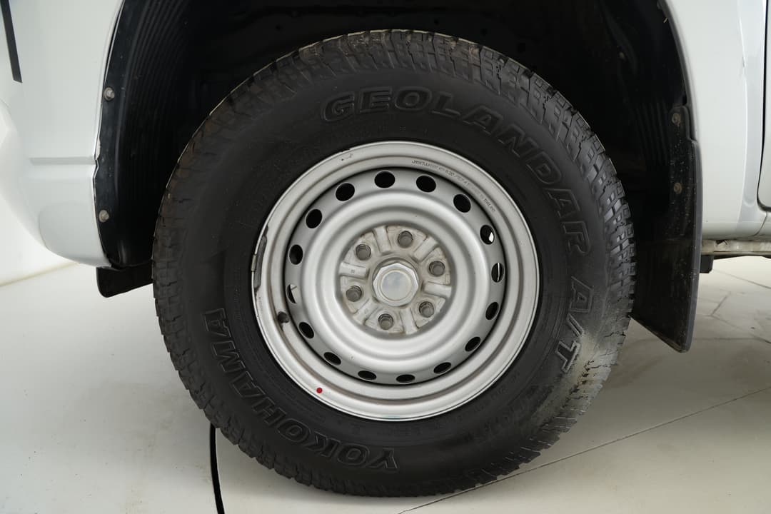 2020 Mitsubishi Triton Glx (4x4), Manual, 154745 km, Left Front Wheel