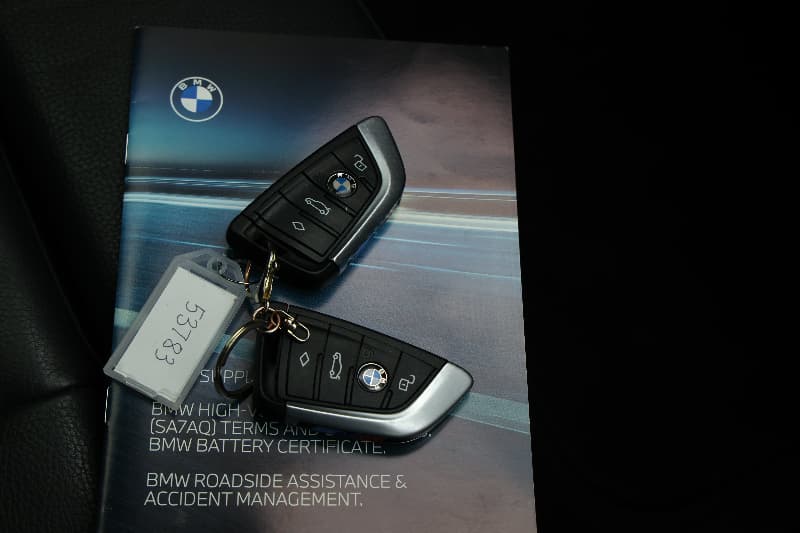 2021 BMW 1 M135i xDrive, Automatic, 56892 km, Key Close-up
