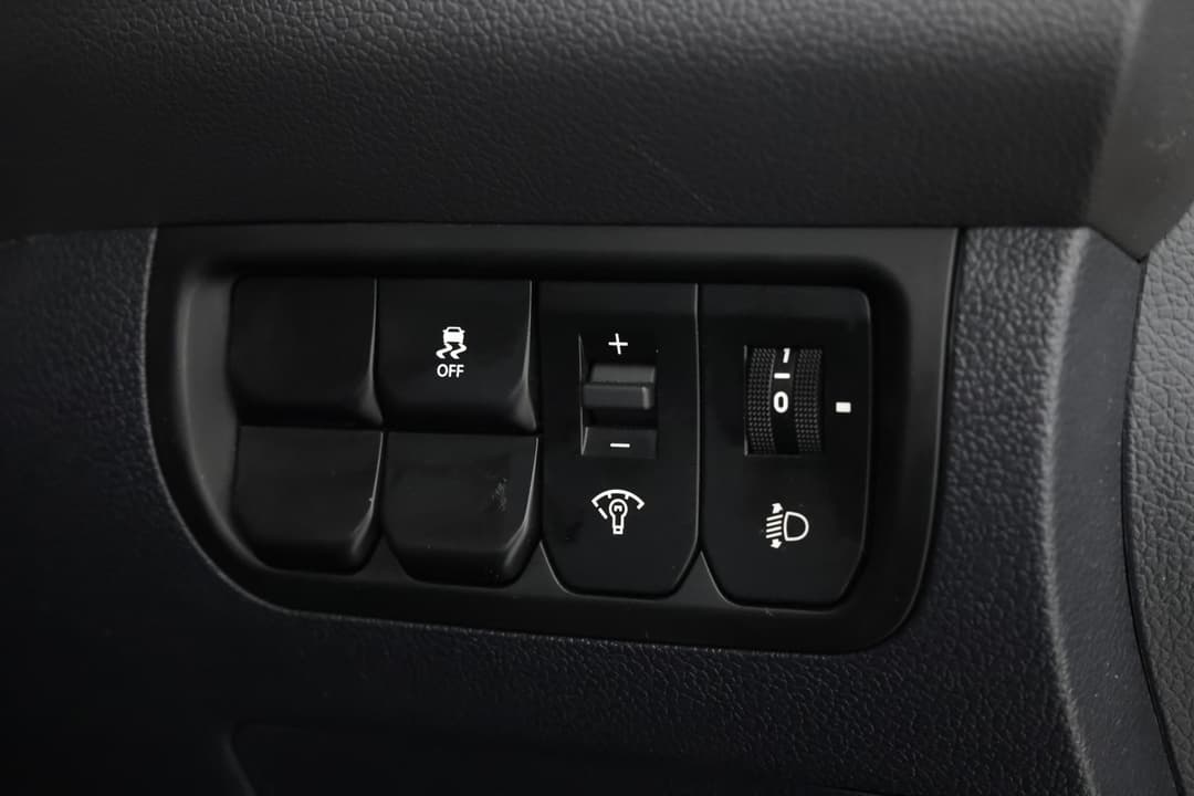 2016 Kia Rio S, Automatic, 120023 km, Utility Switches/Buttons