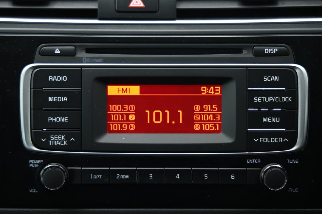 2016 Kia Rio S, Automatic, 120023 km, Infotainment System