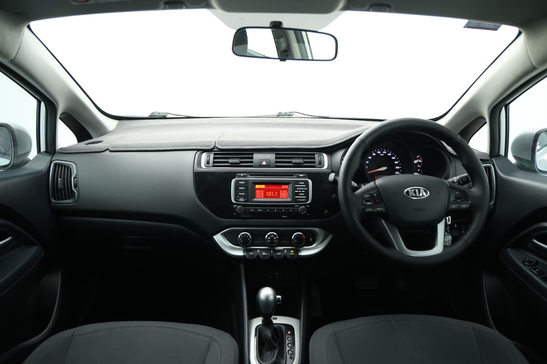 2016 Kia Rio S, Automatic, 120023 km, Dashboard View