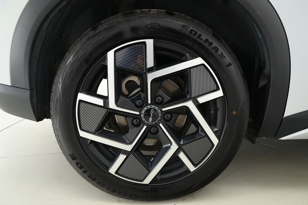 2023 Byd Atto 3 Extended Range, Automatic, 50115 km, Right Rear Wheel