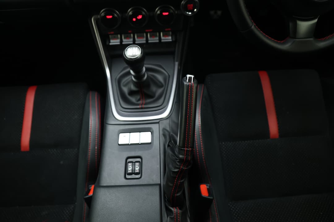 2023 Subaru Brz S, Manual, 37068 km, Handbrake
