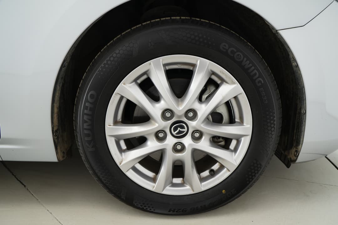 2016 Mazda 3 Maxx, Manual, 54513 km, Right Front Wheel