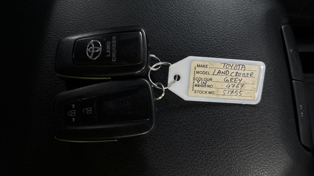 2023 Toyota Landcruiser Prado Gxl, Automatic, 61611 km, Key Close-up