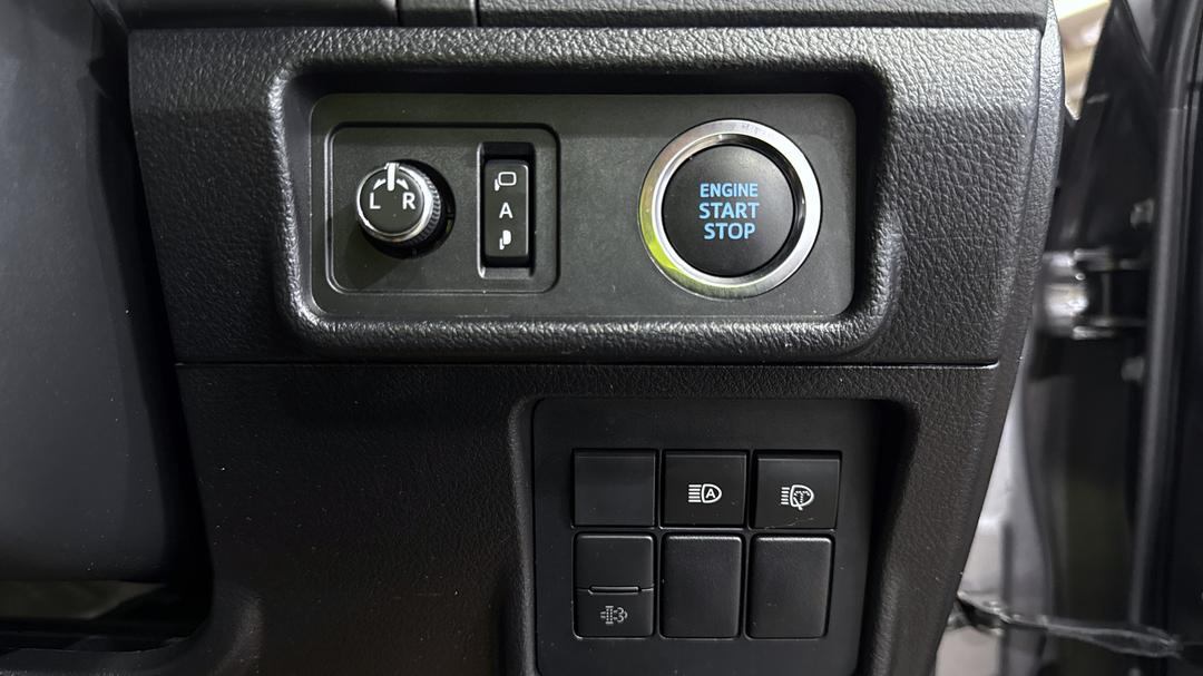 2023 Toyota Landcruiser Prado Gxl, Automatic, 61611 km, Utility Switches/Buttons