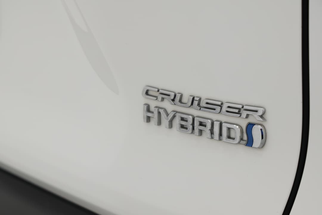 2023 Toyota RAV4 Cruiser (AWD) Hybrid, Automatic, 39075 km, Badge (Boot Right Side)