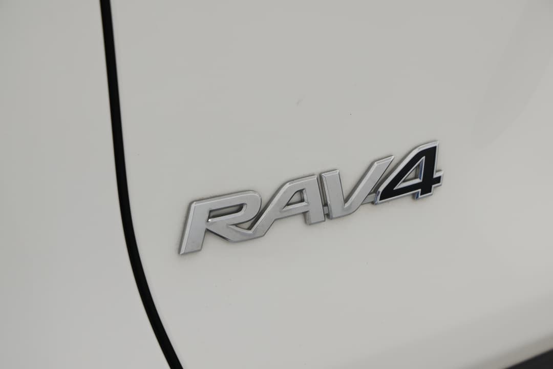 2023 Toyota RAV4 Cruiser (AWD) Hybrid, Automatic, 39075 km, Badge (Boot Left Side)
