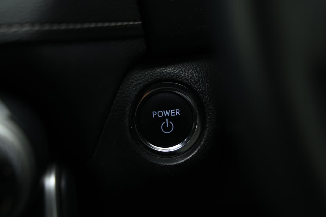 2023 Toyota RAV4 Cruiser (AWD) Hybrid, Automatic, 39075 km, Keyless / Button Start